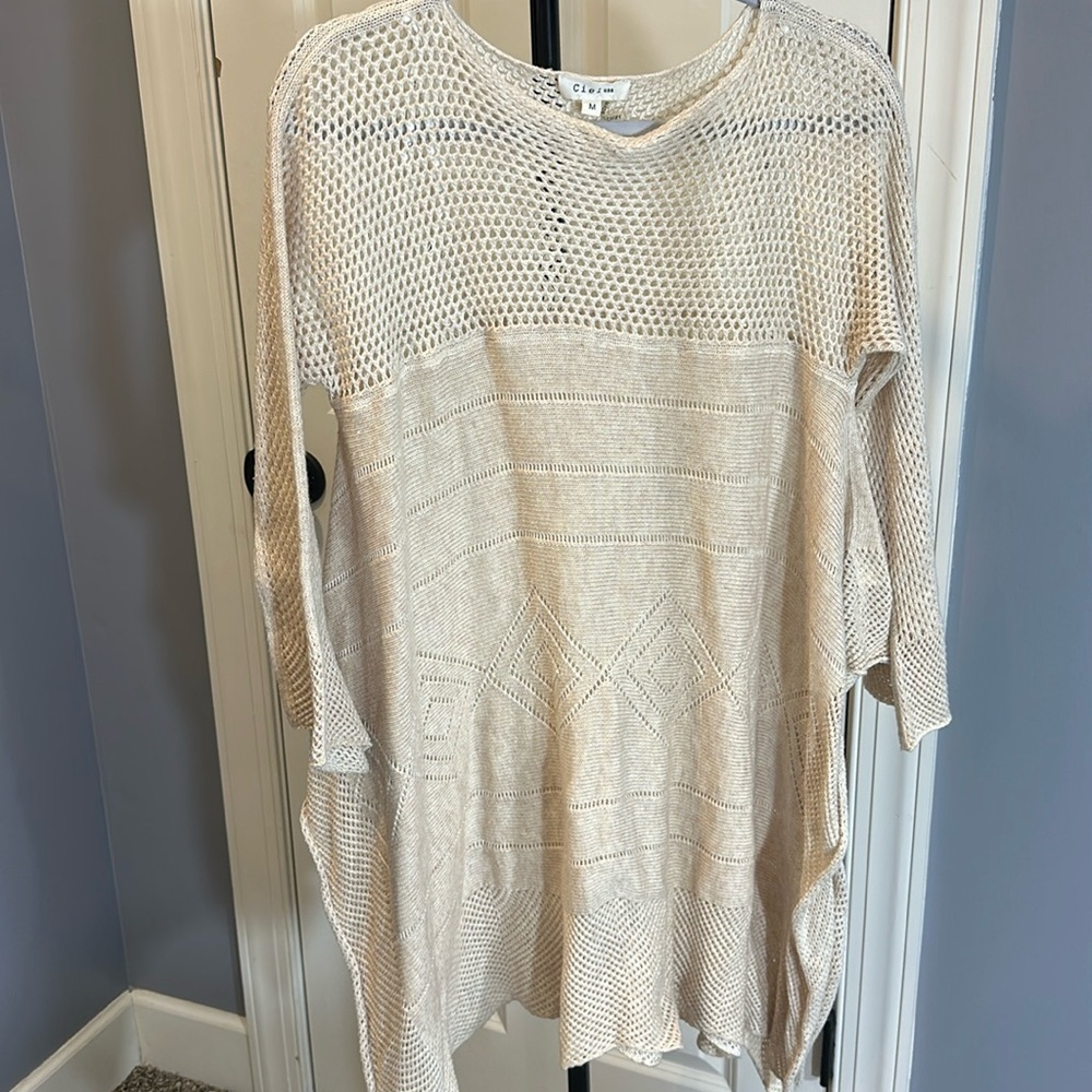 Ciel size Medium sweater for layering EUC